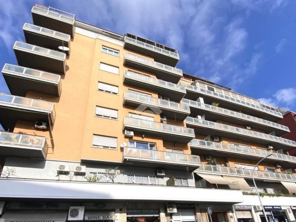 appartamento in vendita a Roma in zona Tuscolano