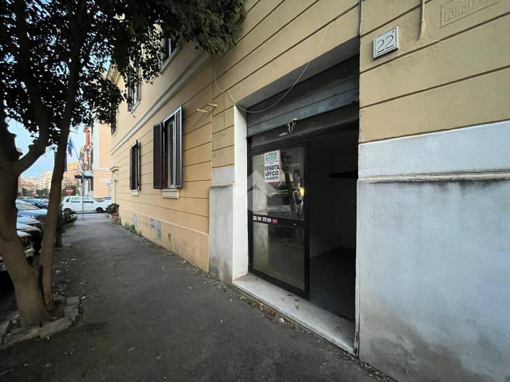 negozio in vendita a Roma in zona Nomentano