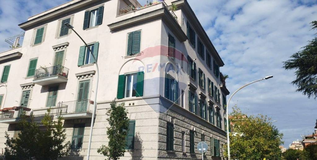 appartamento in vendita a Roma in zona Gianicolense