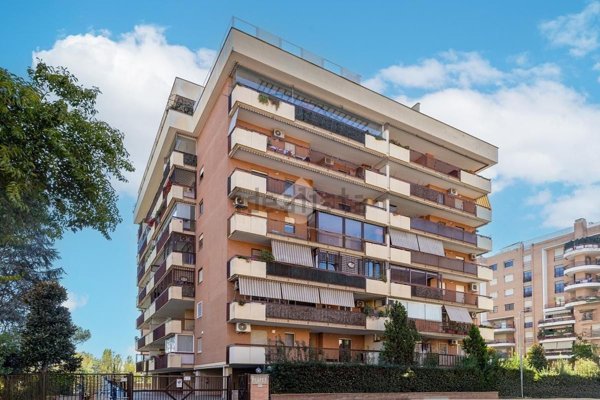 appartamento in vendita a Roma in zona Torrino