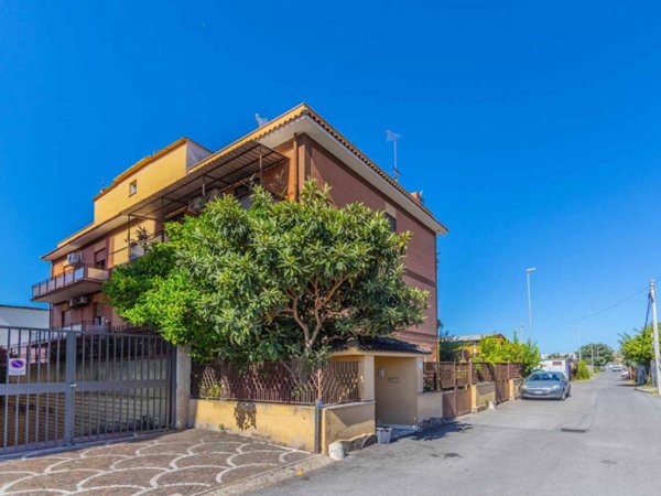 appartamento in vendita a Roma in zona Tor Vergata/Torrenova