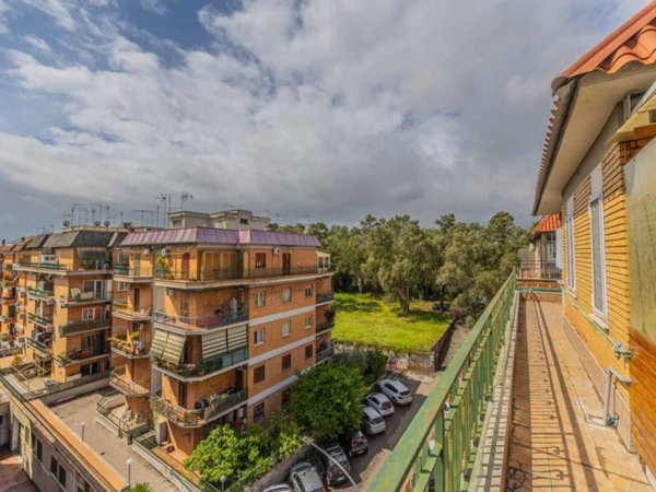 appartamento in vendita a Roma in zona Prenestino-Centocelle