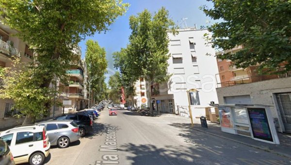 appartamento in vendita a Roma in zona Appio Latino