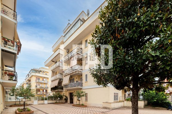 appartamento in vendita a Roma in zona Torre Maura