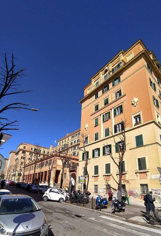appartamento in vendita a Roma in zona Prenestino-Labicano