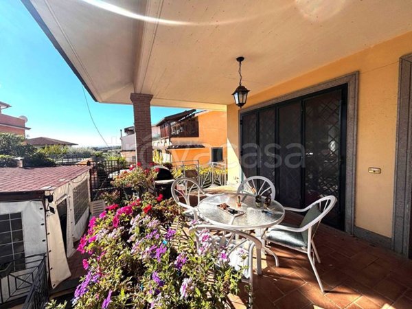 casa indipendente in vendita a Roma in zona Valle Muricana