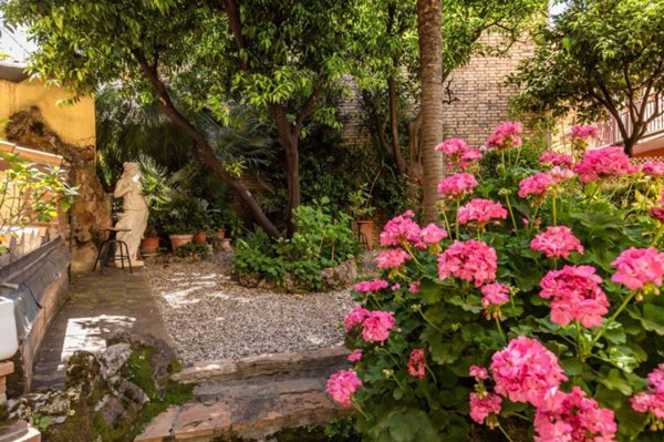 appartamento in vendita a Roma in zona Ludovisi/Sallustiano