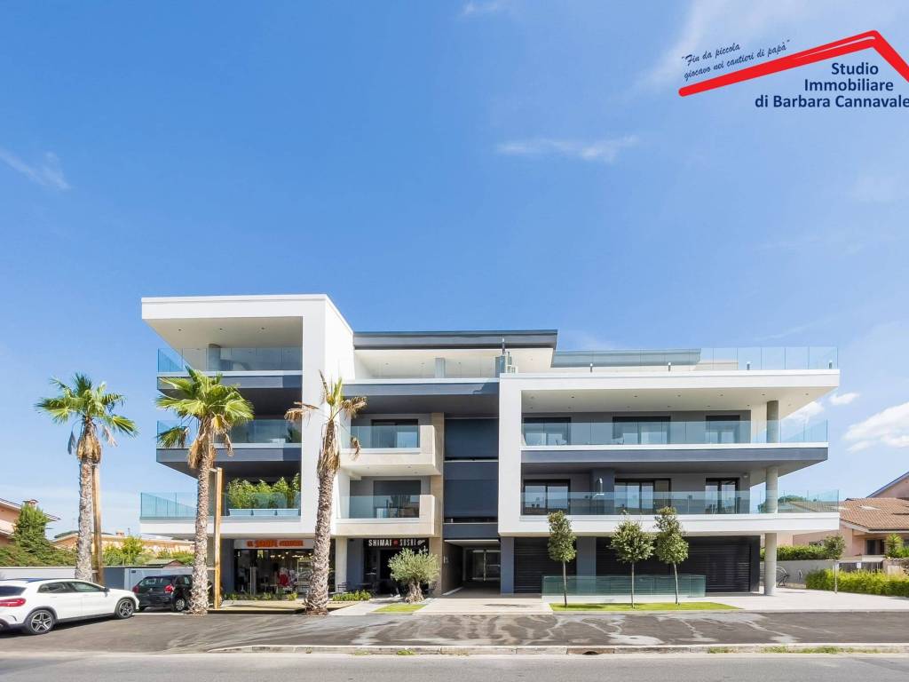 appartamento in vendita a Roma in zona Infernetto