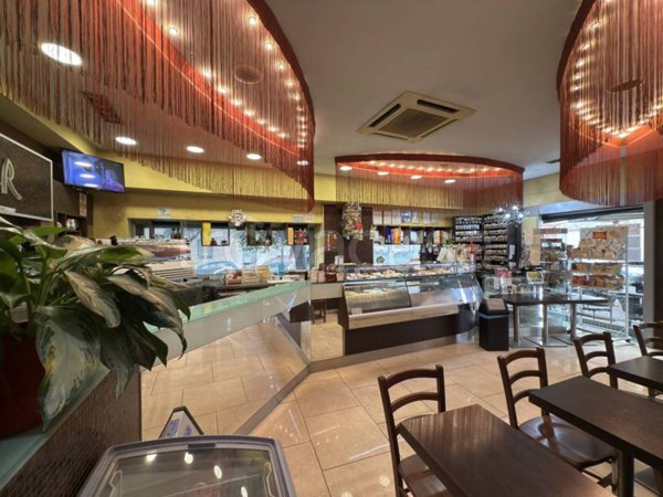 negozio in vendita a Roma in zona Gianicolense