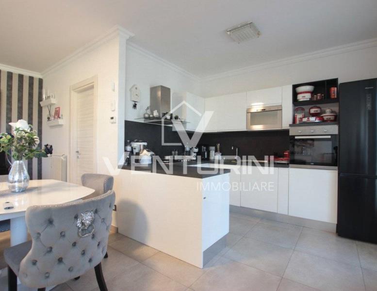 appartamento in vendita a Roma in zona Valle Muricana