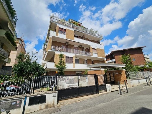 appartamento in vendita a Roma in zona Aurelio