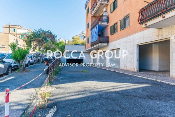 locale di sgombero in vendita a Roma in zona Primavalle