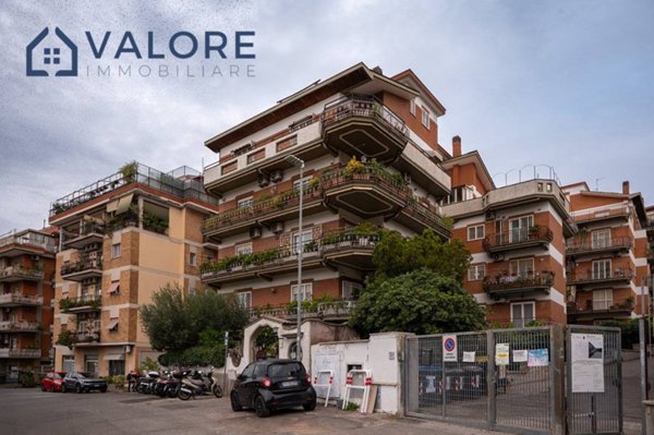 appartamento in vendita a Roma in zona Monte Sacro/Talenti