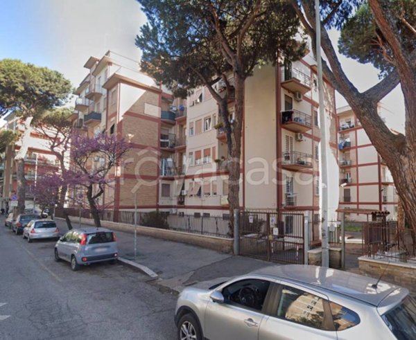 appartamento in vendita a Roma in zona Ostia