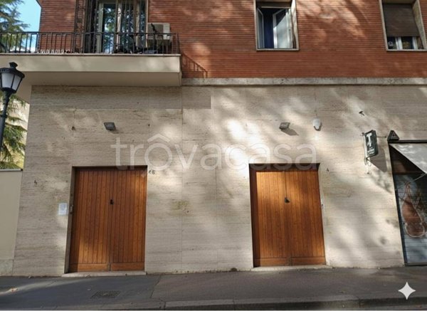 negozio in vendita a Roma in zona Rione Prati