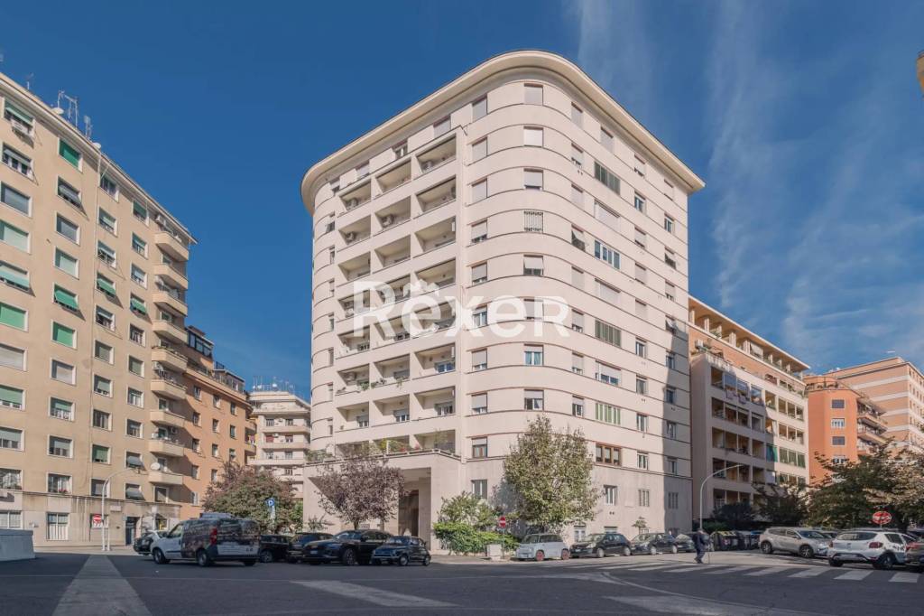 appartamento in vendita a Roma in zona Tuscolano