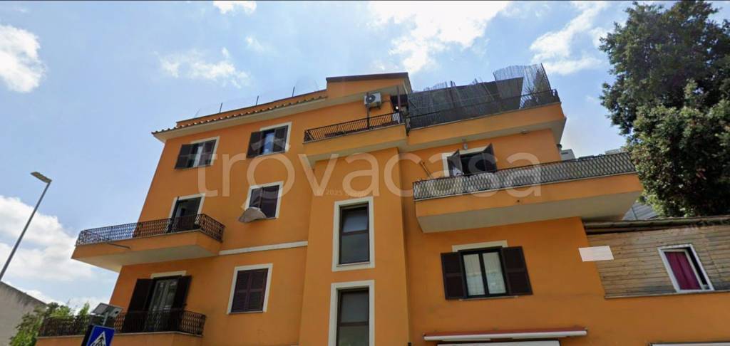 appartamento in vendita a Roma in zona Primavalle
