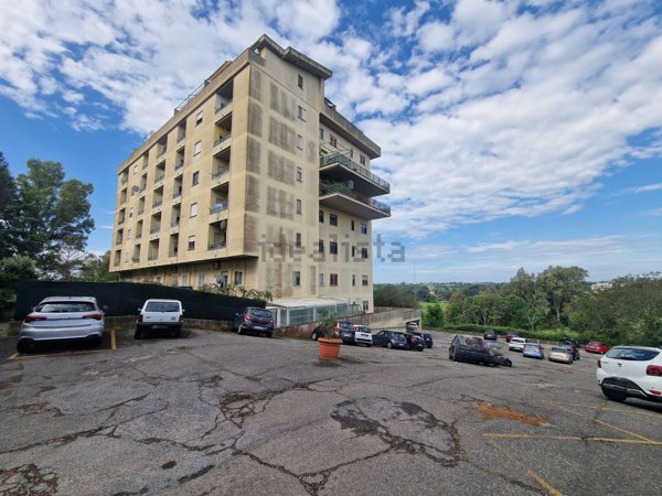 appartamento in vendita a Roma in zona Selva Candida