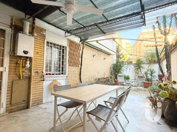 appartamento in vendita a Roma in zona Gianicolense