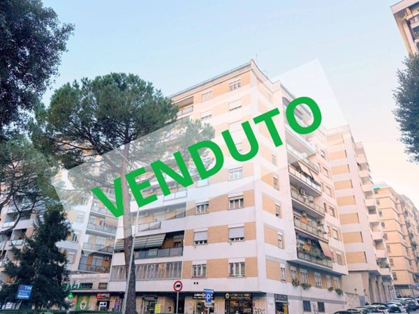 appartamento in vendita a Roma in zona Gianicolense