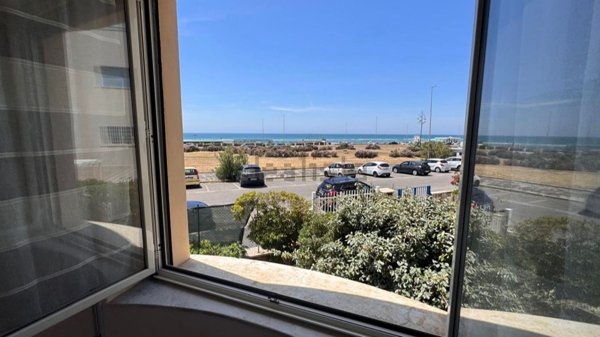 appartamento in vendita a Roma in zona Ostia