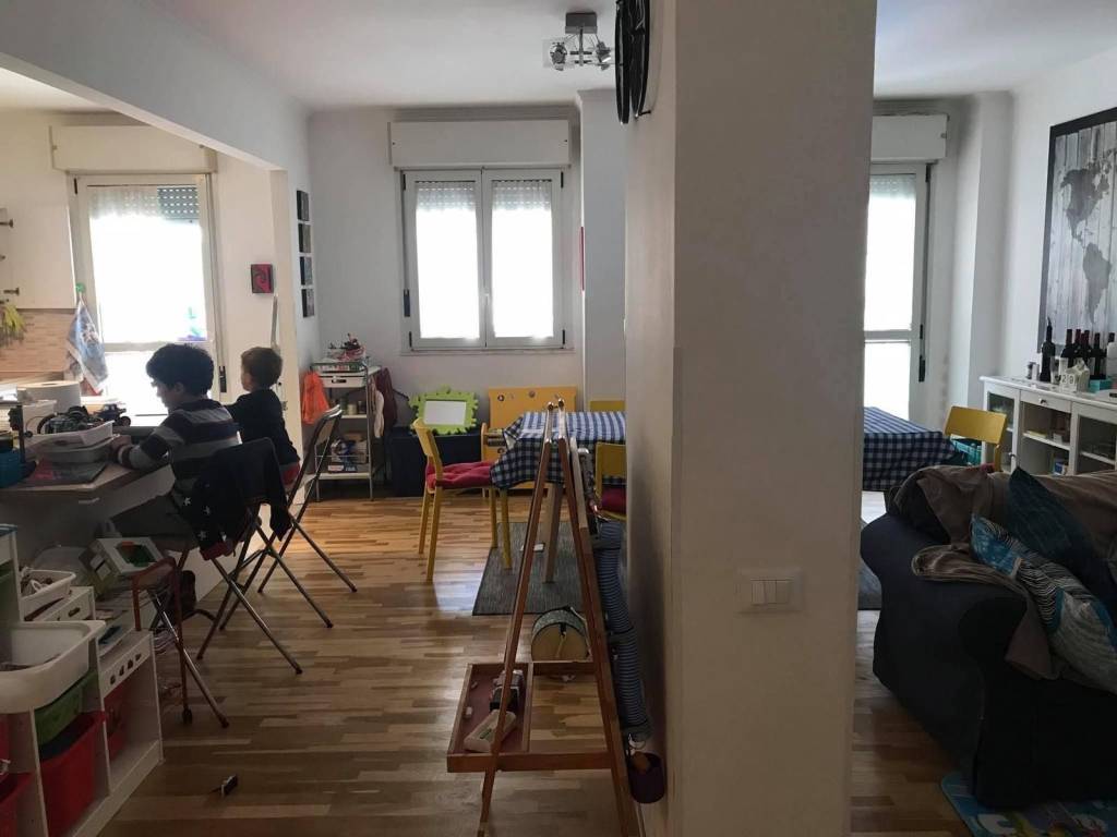 appartamento in vendita a Roma in zona Ardeatino