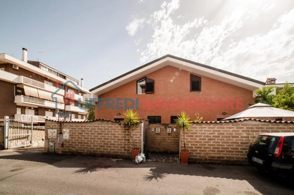 casa indipendente in vendita a Roma in zona Tor Bella Monaca