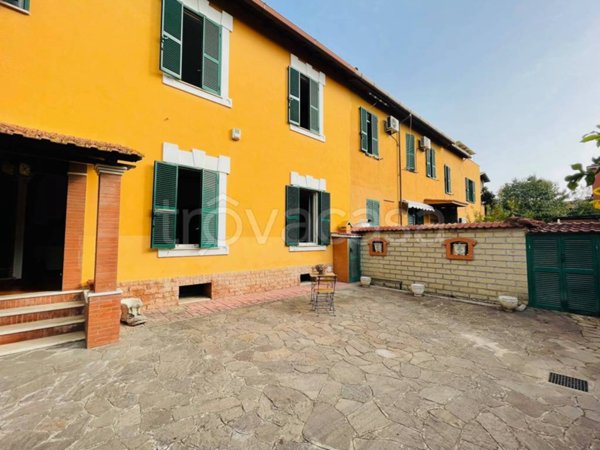appartamento in vendita a Roma in zona Acilia