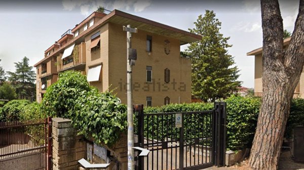 appartamento in vendita a Roma in zona Mostacciano