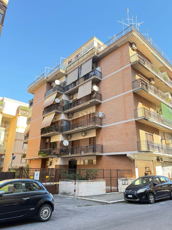 appartamento in vendita a Roma in zona Collatino
