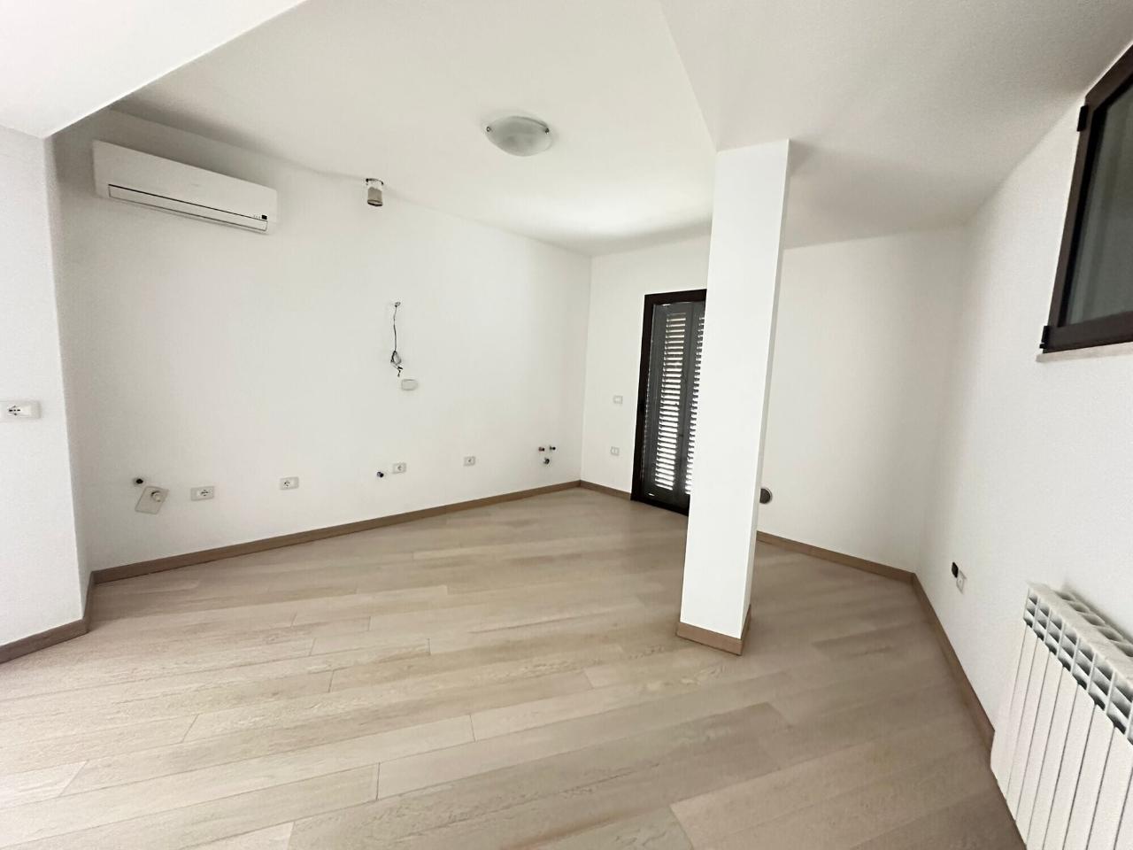 appartamento in vendita a Roma in zona Trastevere