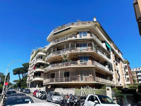 appartamento in vendita a Roma in zona Tor di Quinto