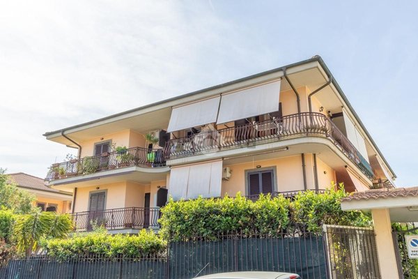 appartamento in vendita a Roma in zona Finocchio