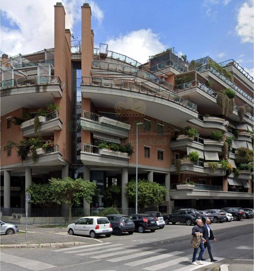 appartamento in vendita a Roma in zona EUR