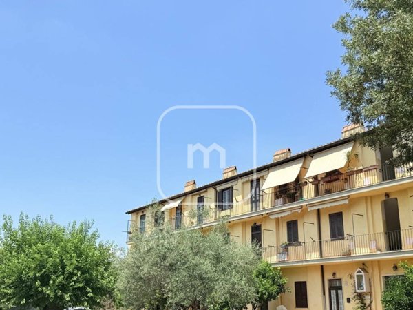 appartamento in vendita a Roma in zona Lunghezza