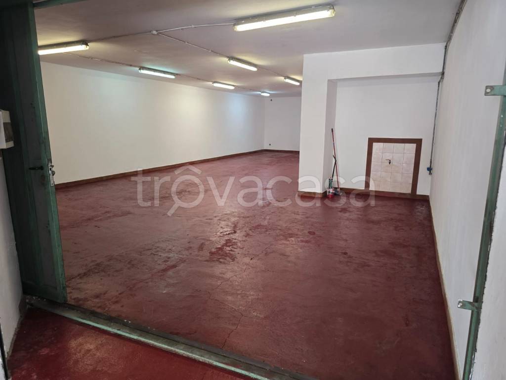 locale di sgombero in vendita a Roma in zona Torrevecchia