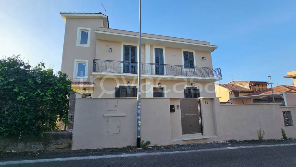 appartamento in vendita a Roma in zona Borghesiana