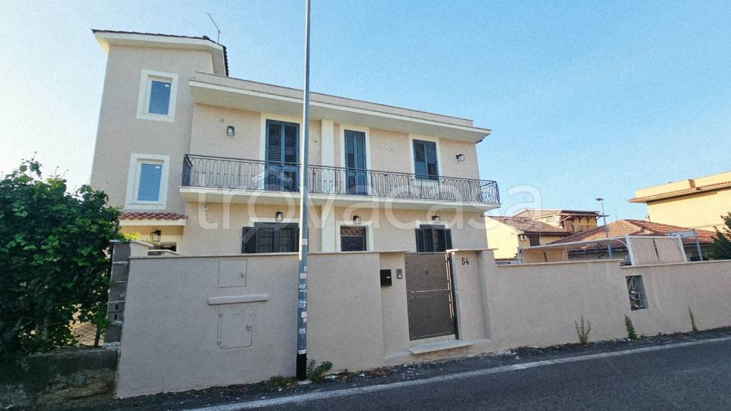 appartamento in vendita a Roma in zona Borghesiana