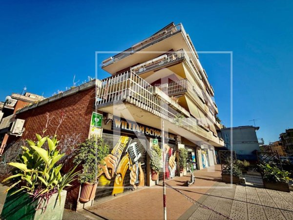 appartamento in vendita a Roma in zona Torre Maura