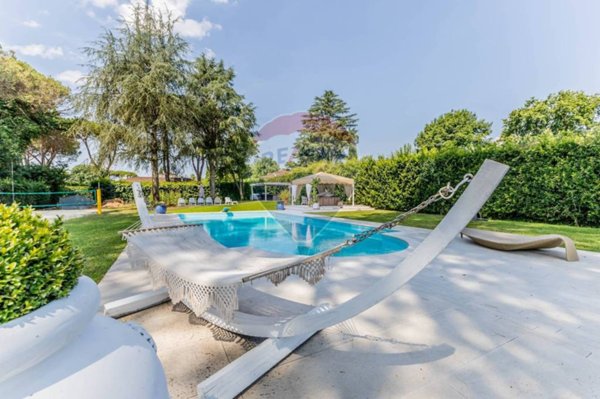 casa indipendente in vendita a Roma in zona Olgiata