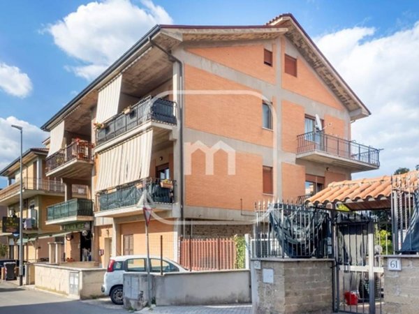 appartamento in vendita a Roma in zona Finocchio