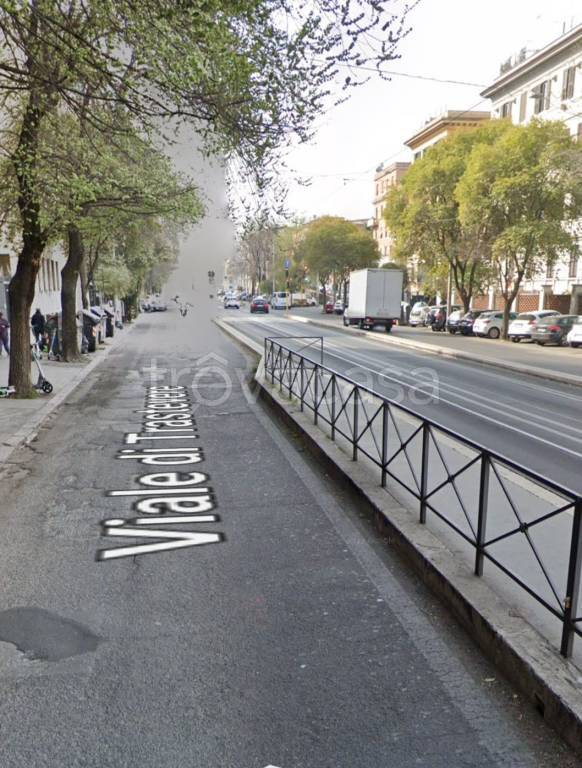 negozio in vendita a Roma in zona Trastevere
