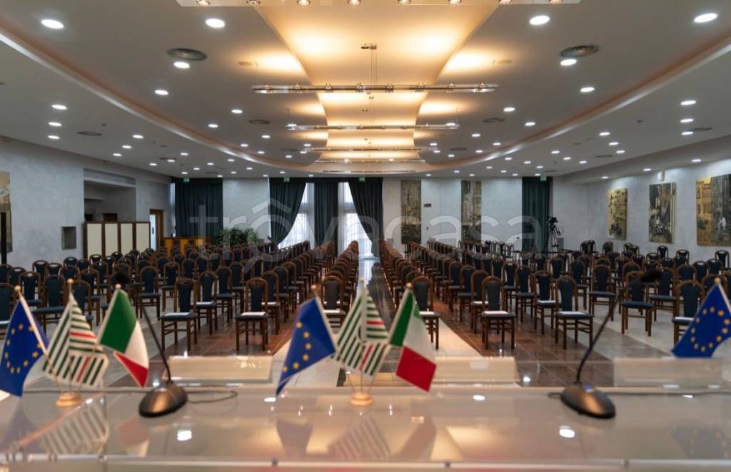 negozio in vendita a Roma in zona Pietralata