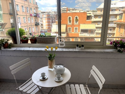 appartamento in vendita a Roma in zona Gianicolense