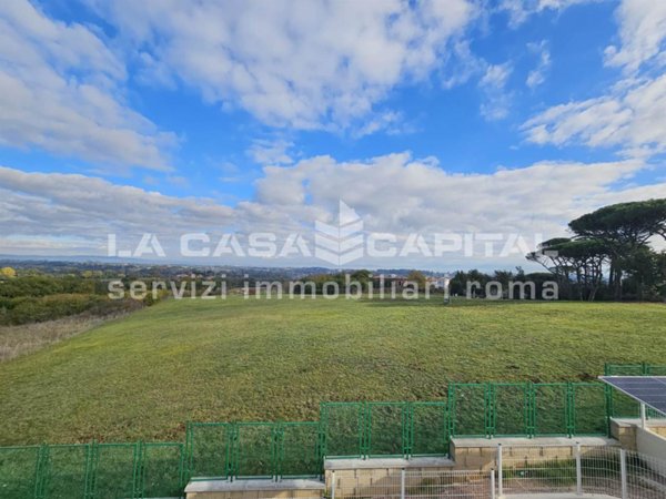 appartamento in vendita a Roma in zona Tor di Quinto