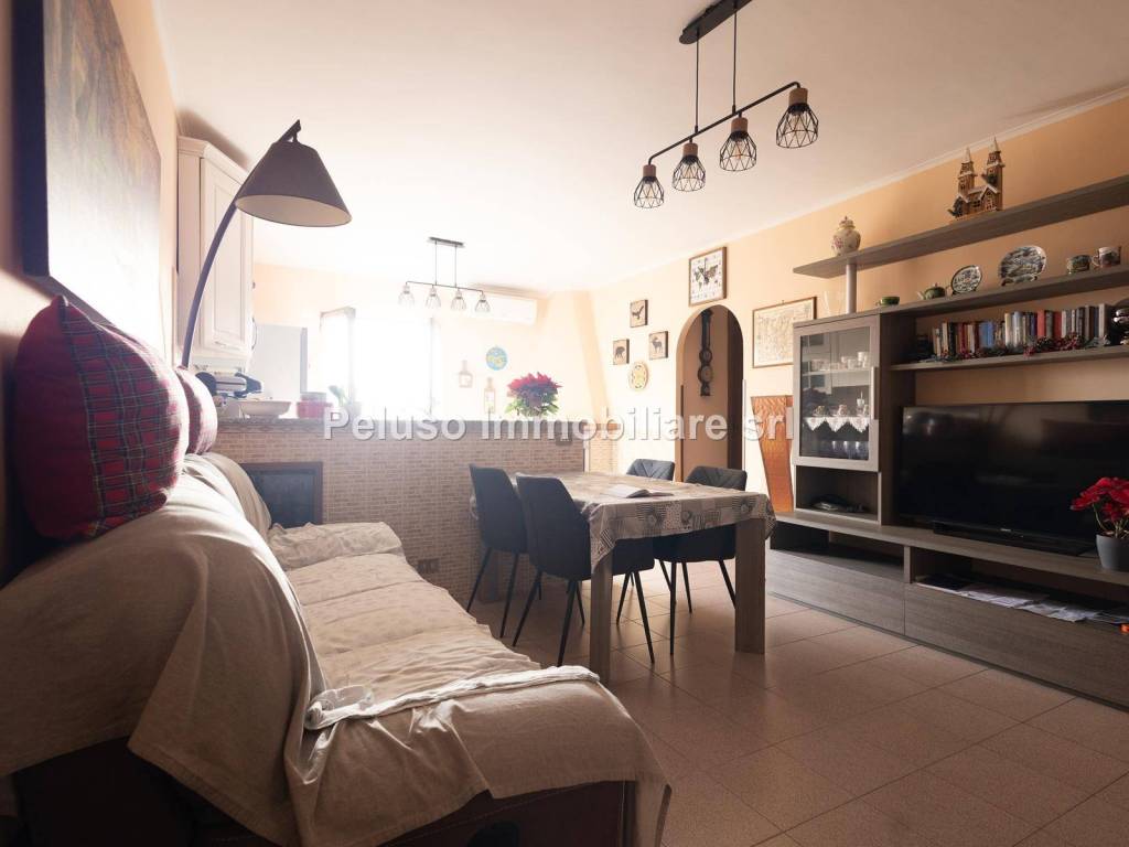 appartamento in vendita a Roma in zona Romanina