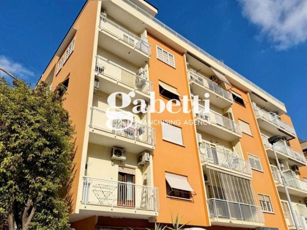 appartamento in vendita a Roma in zona Prenestino-Centocelle