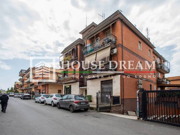 appartamento in vendita a Roma in zona Tor Vergata/Torrenova