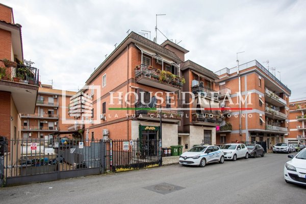 appartamento in vendita a Roma in zona Tor Vergata/Torrenova