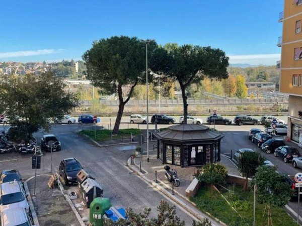 appartamento in vendita a Roma in zona Nomentano